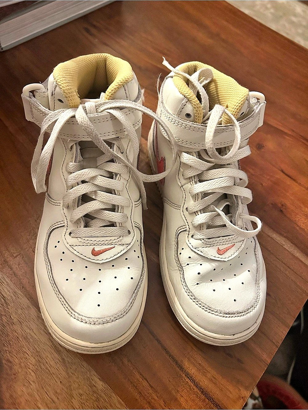 Nike Air Force 1 Mid Sneakers White & pink Girls US 3Y